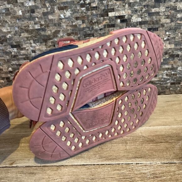 Adidas NMD R1 Womens Raw Pink Trace Pink Legend Ink LIMITED BY9648 Size 5.5 - Picture 4 of 7
